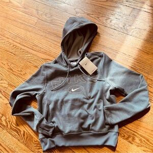NWT NIKE Women’s Training Therma Fit XS Lightweight Hoodie